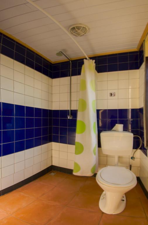 Guesthouse Un Pied-A-Terre ปารามารีโบ ภายนอก รูปภาพ