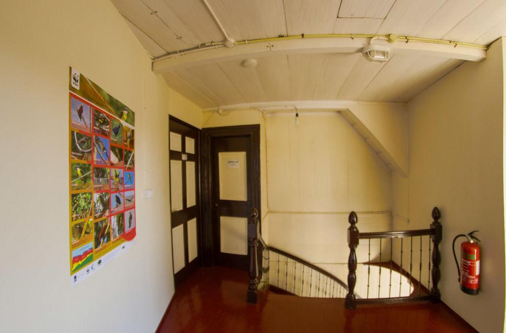 Guesthouse Un Pied-A-Terre ปารามารีโบ ภายนอก รูปภาพ